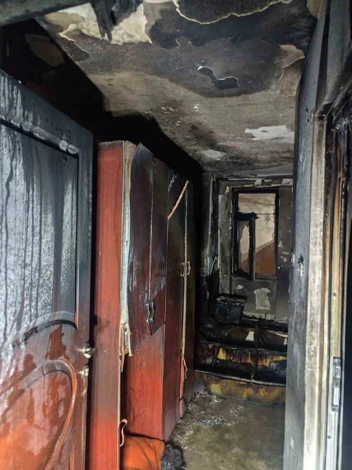 Diyarbakır&rsquo;da otelde korkutan yangın: Dumandan etkilenen 10 kişi tahliye edildi
