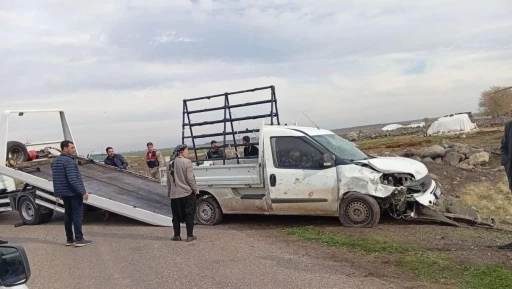 Diyarbakır&rsquo;da pikap şarampole u&ccedil;tu: 1 yaralı
