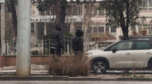 Diyarbakır&rsquo;da sağanak yağış hayatı olumsuz etkiledi
