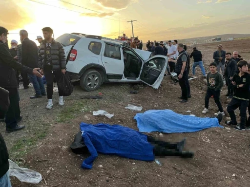 Diyarbakır’da taziye dönüşü feci kaza: 3 ölü, 4 yaralı
