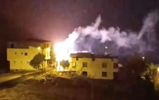 Diyarbakır’da trafo bomba gibi patladı
