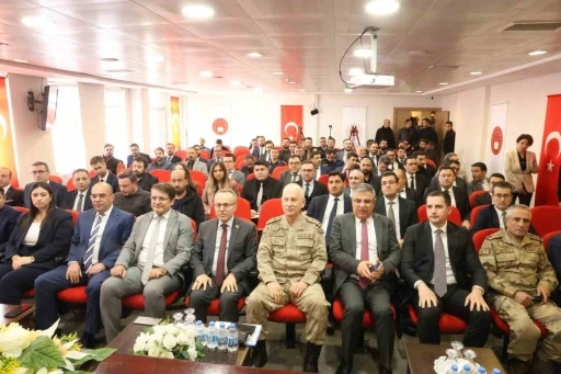Diyarbakır&rsquo;da &lsquo;yasa dışı bahis ve sanal kumarla&rsquo; m&uuml;cadelede hukuki s&uuml;re&ccedil; ele alındı
