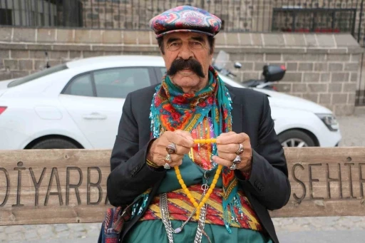 Diyarbakır&rsquo;ın "Kemal Dayısı" d&uuml;ğ&uuml;nleri &ouml;zl&uuml;yor
