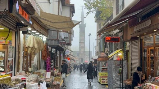 Diyarbakır’ın tarihi mekanlarını sis kapladı, ortaya kartpostallık görüntüler çıktı
