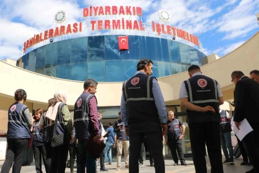 Diyarbakır Şehirler Arası Otob&uuml;s Terminalinde bayram &ouml;ncesi fiyat denetimi
