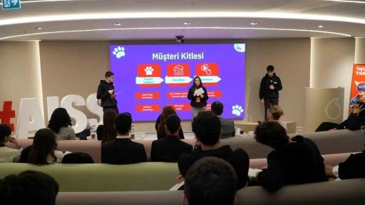 Diyarbakırlı &ouml;ğrencilerden yapay zekada T&uuml;rkiye &ccedil;apında başarı
