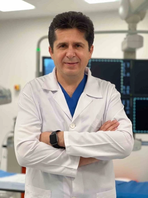 Doç. Dr. Yücel: &quot;Aort yırtılması erkeklerde, kadınlara oranla 2-3 kat daha sık görülür&quot;

