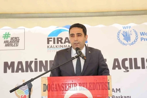 Doğanşehir&rsquo;de buğday &uuml;retimine g&uuml;&ccedil; katacak ortak tarım makineleri parkı a&ccedil;ıldı
