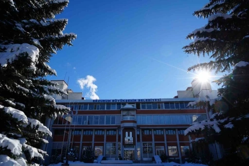 Doğu&rsquo;da buzlanma ve don etkili oluyor
