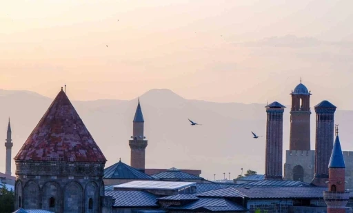 Doğu&rsquo;da hava yağışlı ge&ccedil;ecek
