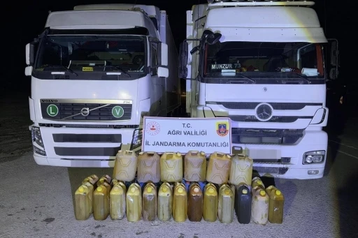 Doğubayazıt&rsquo;ta ka&ccedil;ak akaryakıt operasyonu: 2 g&ouml;zaltı
