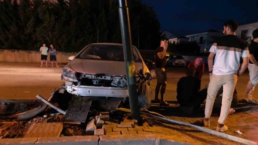 Doktordan yaralı oğluna ilk m&uuml;dahale
