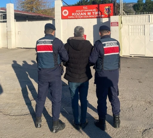 Dolandırıcılıktan 23 yıl hapis cezasıyla aranan h&uuml;k&uuml;ml&uuml; yakalandı
