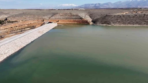 Doluluk oranı maksimum seviyeye ulaşan Sultansuyu Barajı&rsquo;nda kapak a&ccedil;ıldı
