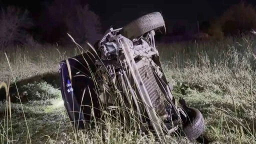 Domuza &ccedil;arpan otomobil şarampole u&ccedil;tu: 5 yaralı
