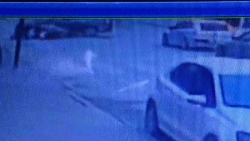 Dönüş yapan otomobil ile motosiklet çarpıştı: 2 yaralı
