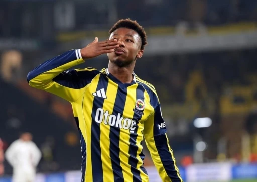 Dorgeles Nene: "Fenerbah&ccedil;e&rsquo;de bu 3 gol&uuml; atmış olmaktan dolayı &ccedil;ok mutluyum"

