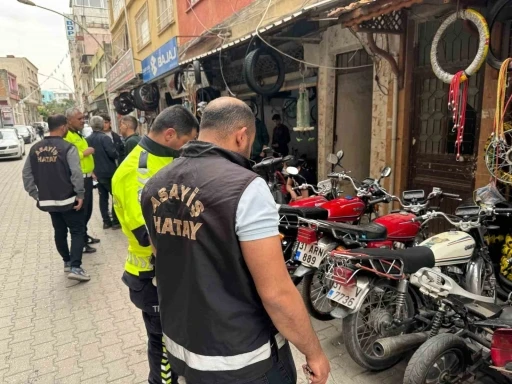 Dörtyol’da motosiklet tamircileri denetlendi
