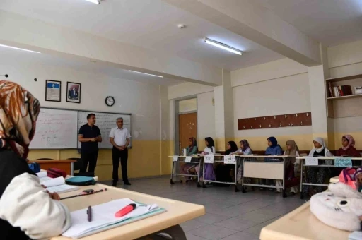 D&ouml;rtyol&rsquo;da yaz kuran kurslarına &ccedil;ocuklardan ilgi
