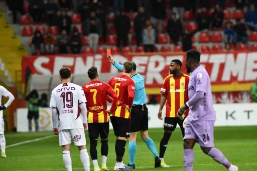 Dorukhan Tok&ouml;z&rsquo;e 2 ma&ccedil; ceza
