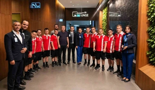Down Futsal Milli Takımı&rsquo;nın Genuine Cup i&ccedil;in ABD&rsquo;ye yolculuğu başladı

