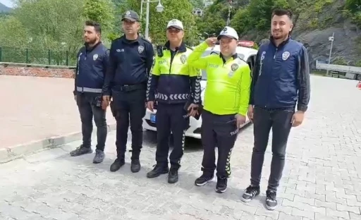 Down Sendromlu Barış’ın hayali gerçek oldu: Trafik polisi olarak uygulamaya katıldı
