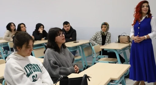 DP&Uuml;, eğitimi &ccedil;alıştayına ev sahipliği yaptı
