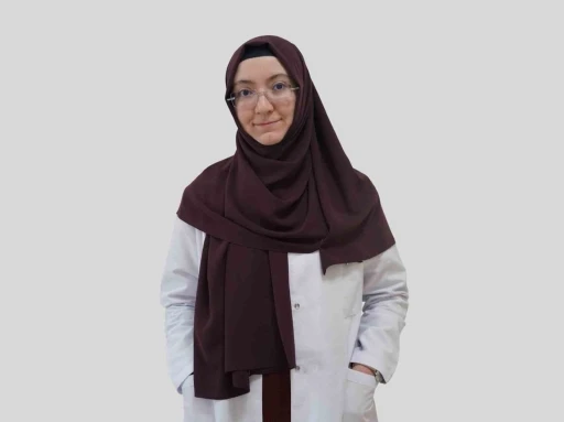 Dr. &Ouml;ğr. &Uuml;yesi K&uuml;bra Aksoy hasta kabul&uuml;ne başladı
