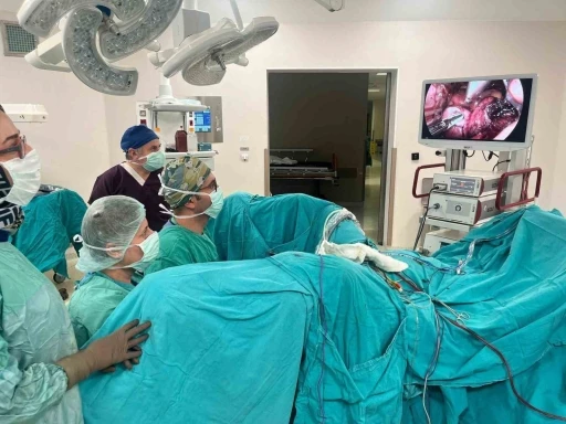 Dr. Şanlı: &quot;V-NOTES tekniğini hastalarımıza başarıyla uygulamaktayız&quot;
