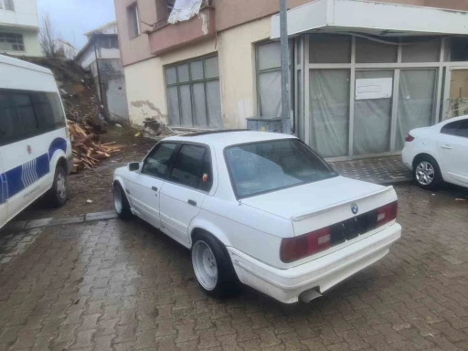 Drift yapan s&uuml;r&uuml;c&uuml;ye 69 bin 846 lira ceza
