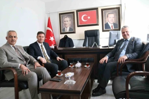 DSİ B&ouml;lge M&uuml;d&uuml;r&uuml; muhtarla buluştu
