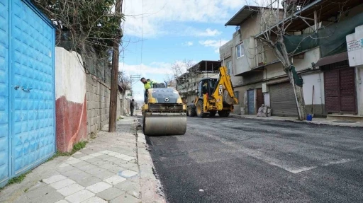 Dulkadiroğlu&rsquo;nda yollar yenileniyor
