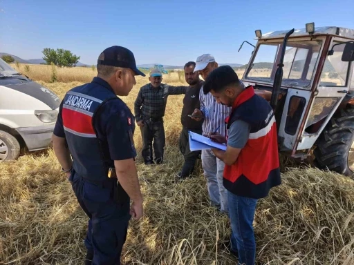 Dumlupınar’da biçerdöver hasat çalışmaları denetlendi
