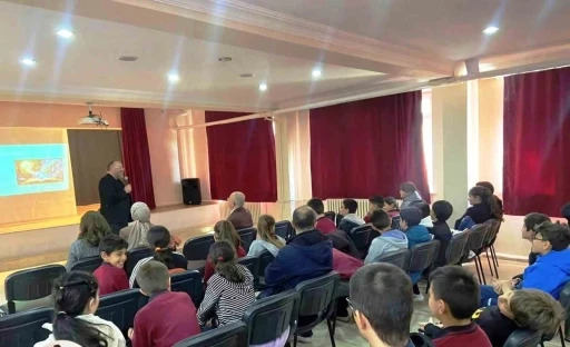 Dumlupınar&rsquo;da bilim s&ouml;yleşileri

