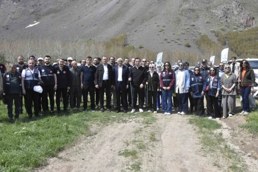 D&uuml;nya &Ccedil;evre G&uuml;n&uuml;&rsquo;nde Nemrut i&ccedil;in temizlik seferberliği
