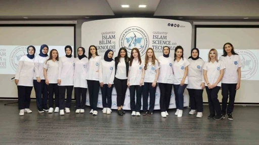 Dünya Ebeler Günü GİBTÜ’de kutlandı
