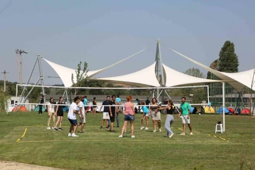 Dünya gençleri Fadıllı’da buluştu
