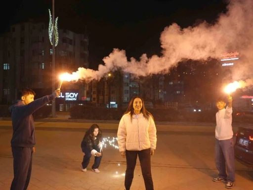 Dünya şampiyonu Asuman’a memleketinde coşkulu karşılama
