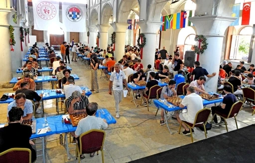 Dünya satranç ustaları Çeşme’de buluşuyor
