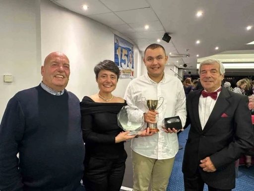 Dünyadaki ilk otizmli maraton yüzücüsü Tuna Tunca Türkiye’nin gururu oldu
