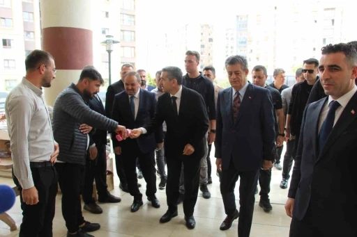 Dünyanın en güzel Kur’an okuyanlarından Şırnak’ta tilavet ziyafeti
