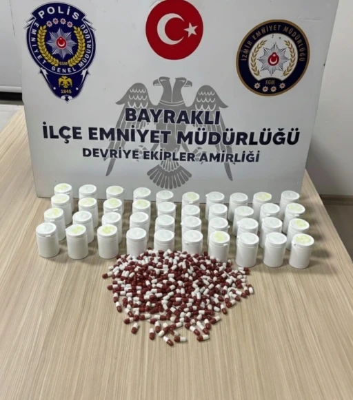 Durdurulan ara&ccedil;ta 2 bin uyuşturucu hap ele ge&ccedil;irildi
