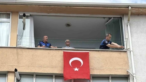 Dursun amcanın 15 Temmuz hassasiyeti takdir topladı
