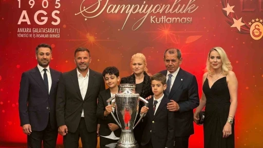 Dursun &Ouml;zbek: "27. şampiyonluk topun ağzında"
