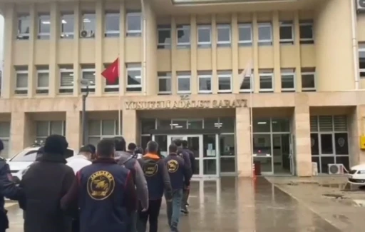 D&uuml;ş&uuml;k faiz vaadiyle dolandırıcılığa jandarma darbesi

