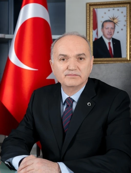D&uuml;zce Belediye Başkanı &Ouml;zl&uuml;&rsquo;den "iş insanlarından para isteniyor" iddialarına tepki
