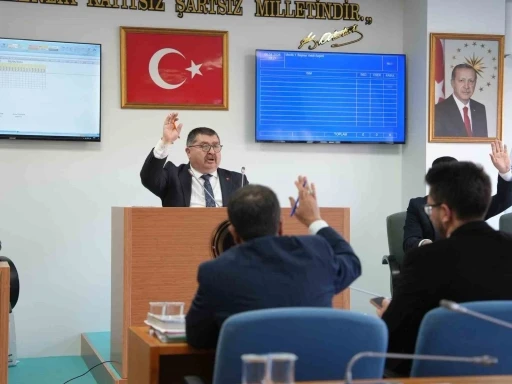 D&uuml;zce Belediyesi Meclisi 45 g&uuml;ndem maddesini g&ouml;r&uuml;şt&uuml;
