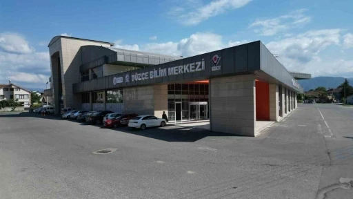 D&uuml;zce Belediyesi&rsquo;nden &ouml;ğrencilere ve ailelere akademik destek

