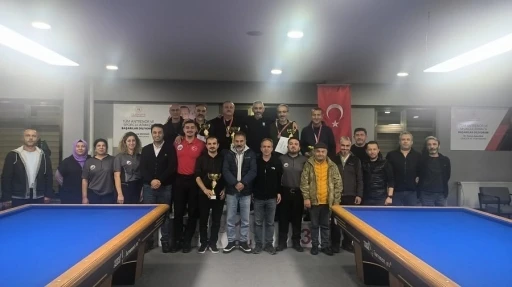 Düzce bölge turnuvasında kürsü
