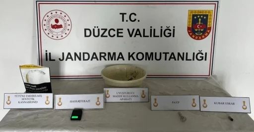 D&uuml;zce&rsquo;de 48 kişiye uyuşturucudan işlem yapıldı
